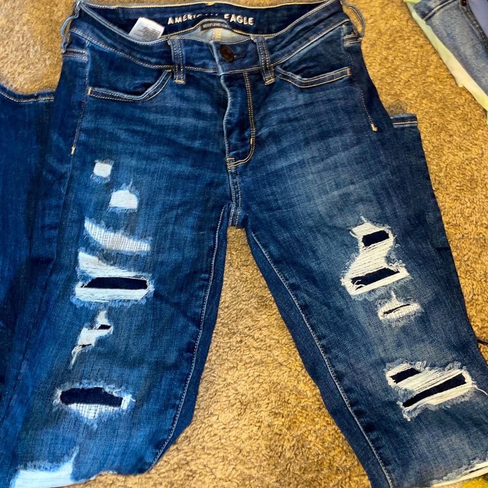 American eagle distressed jeans